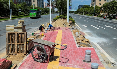 进行道路安全隐患整治 今年已整治12处隐患点