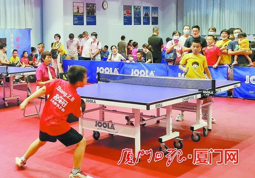 厦门共有417名少年儿童参加少儿乒乓球比赛