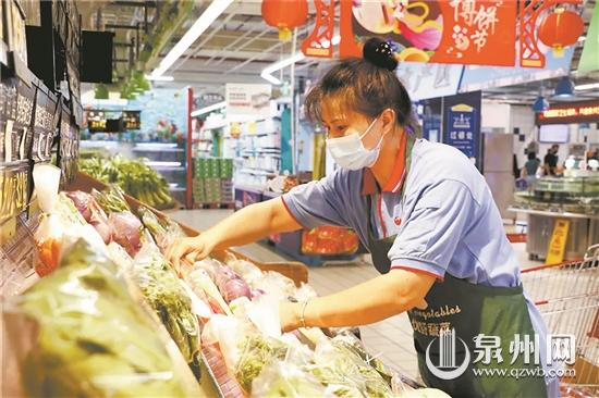 确保辖区民生物资供应充足 商超采取无接触配送服务