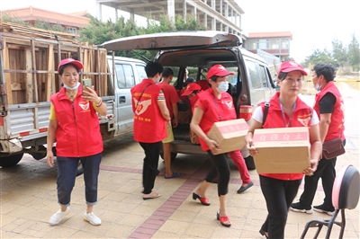 石狮晨光志愿服务队开展“重阳节”志愿服务活动