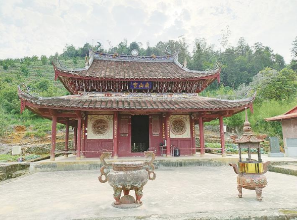 道观精华南山宫 每隔三年就有隆重的民俗活动