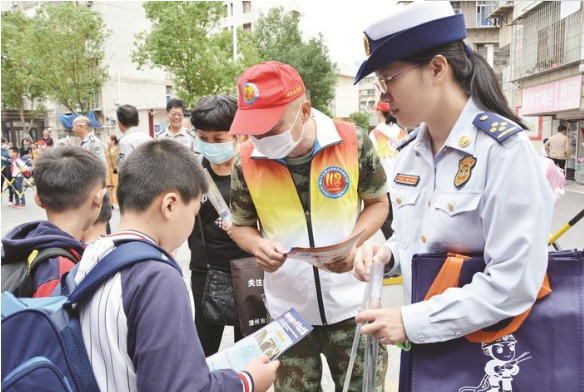 漳州市开展消防宣传活动 详细讲解消防安全知识
