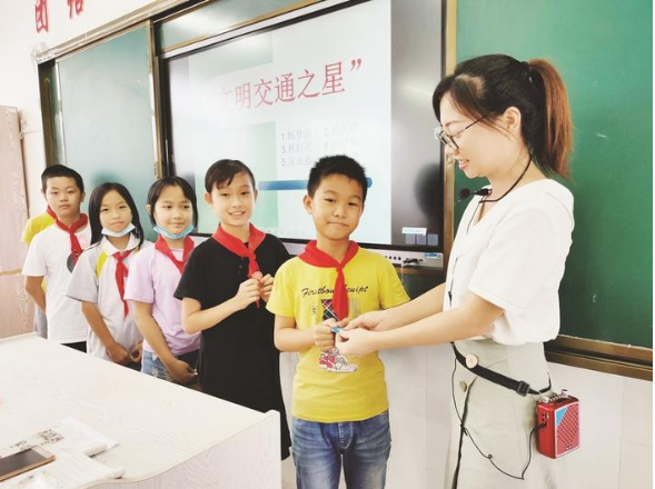 提高学生交通法规的认知水平 携手共建平安校园