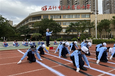 五小开展交通安全日宣传活动 深入领会交通安全知识