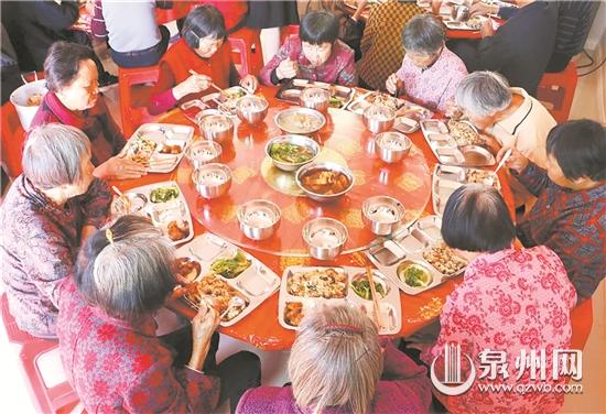 洛江区马甲镇启用“长者食堂” 为留守老人提供免费午餐