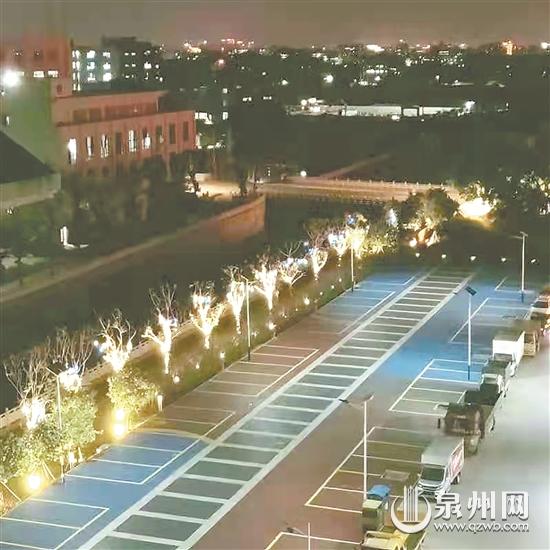 杂乱荒地变身富康夜市 进一步提升街道“颜值”