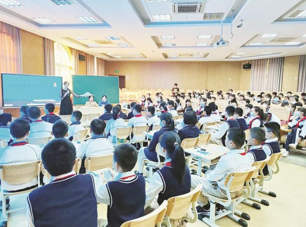 漳州市实验小学举办校园科技节活动 