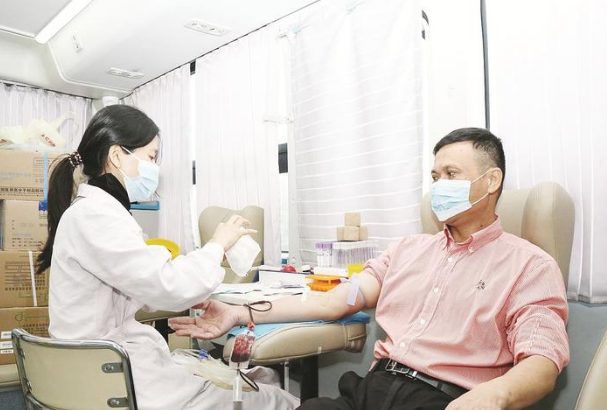 州开发区举办无偿献血活动 42人献血15500毫升