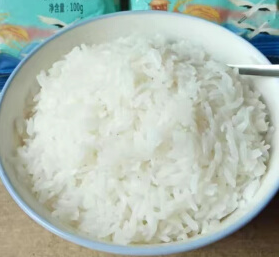 米饭团吸油脂污物能有效去除眼角鱼尾纹？