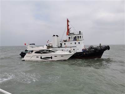 白色游艇发生故障失去动力 “海巡08606”轮出海救援