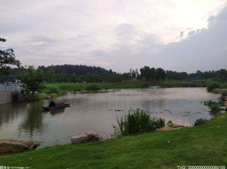 深圳举行粤桂黔高铁经济带旅游联盟推介会 桂林柳州贺州亮出旅游金招牌