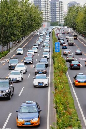 深圳无人驾驶汽车可上路 推动智能网联汽车产业迈上新台阶 